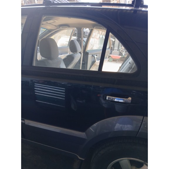 Recambio de puerta trasera izquierda para kia sorento i (jc) 2.5 crdi referencia OEM IAM 770033E111  