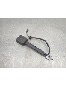 Recambio de enganche cinturon para volkswagen tiguan referencia OEM IAM 5NA857755  