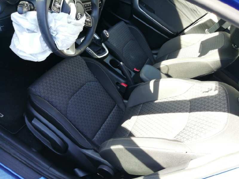 Recambio de juego asientos completo para kia ceed drive referencia OEM IAM  MIXTOS REGULACION MANUAL
