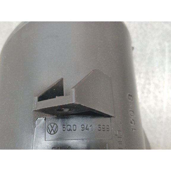 Recambio de faro antiniebla izquierdo para volkswagen polo (9n1) 1.9 sdi referencia OEM IAM 6Q941699  