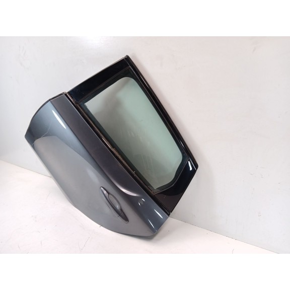 Recambio de puerta trasera izquierda para volvo v40 hatchback (525) d2 referencia OEM IAM 32321999  