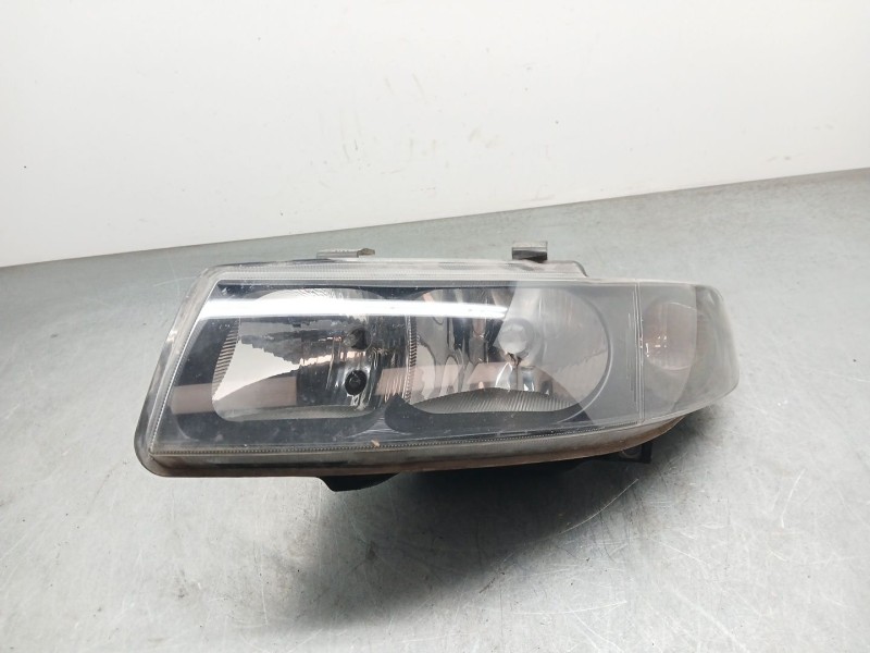 Recambio de faro izquierdo para seat leon (1m1) 1.9 tdi referencia OEM IAM 1M1941001D  