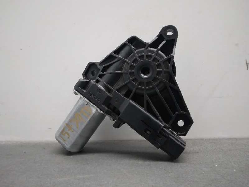 Recambio de motor elevalunas trasero derecho para volvo v40 kinetic referencia OEM IAM A2469063200 6 PINES 968741101