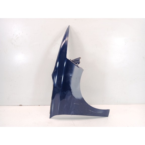 Recambio de aleta delantera derecha para citroën c4 picasso referencia OEM IAM  TIENE VARIOS GOLPES 