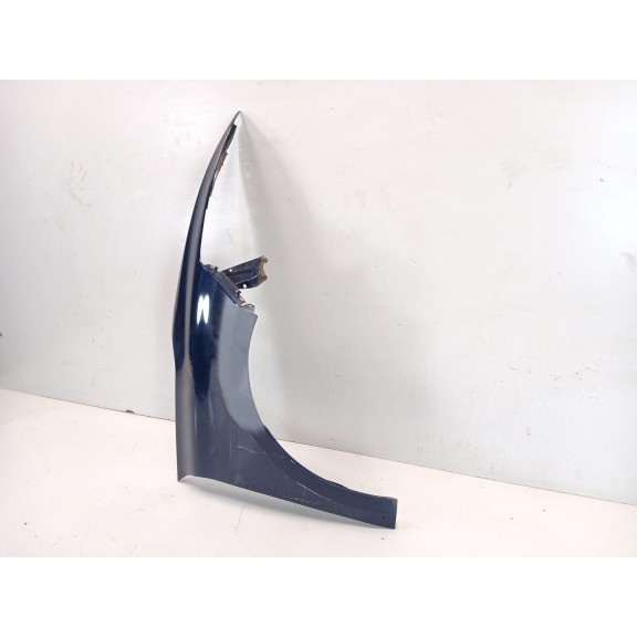 Recambio de aleta delantera derecha para citroën c4 picasso referencia OEM IAM  TIENE VARIOS GOLPES 