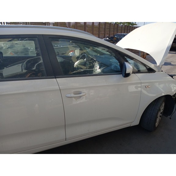 Recambio de puerta delantera derecha para kia carens iv 1.7 crdi referencia OEM IAM   