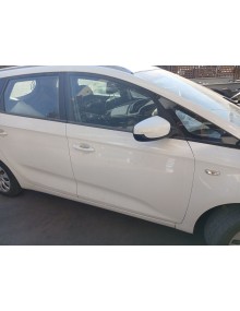 Recambio de puerta delantera derecha para kia carens iv 1.7 crdi referencia OEM IAM    2