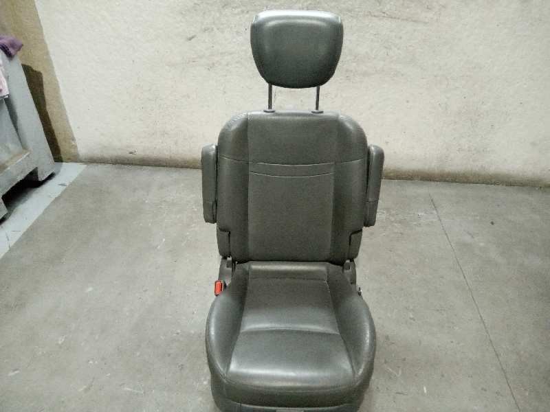 Recambio de asiento trasero izquierdo para ssangyong rodius 2.7 turbodiesel cat referencia OEM IAM  CUERO 
