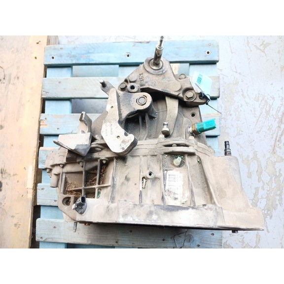 Recambio de caja casco para nissan juke (f15) acenta referencia OEM IAM TL4125  