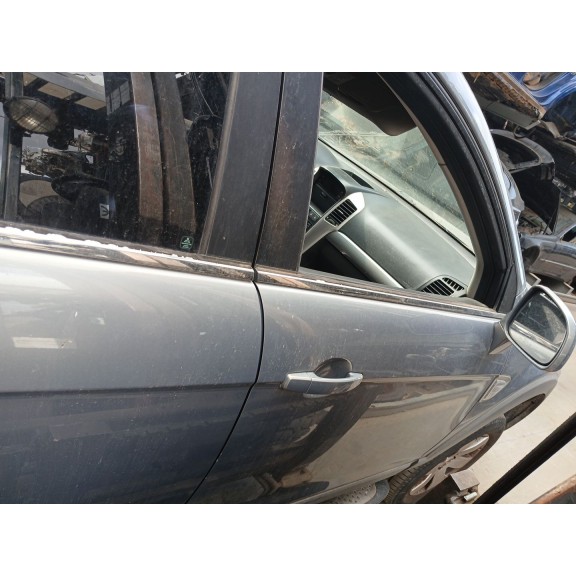 Recambio de puerta delantera derecha para chevrolet captiva 2.0 diesel cat referencia OEM IAM   