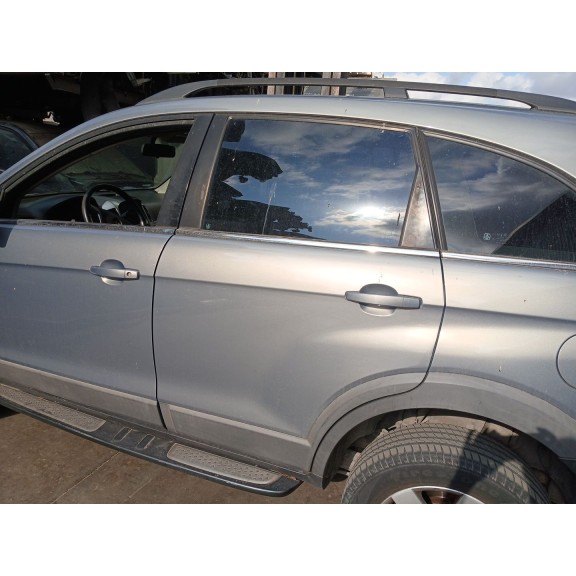 Recambio de puerta trasera izquierda para chevrolet captiva 2.0 diesel cat referencia OEM IAM   