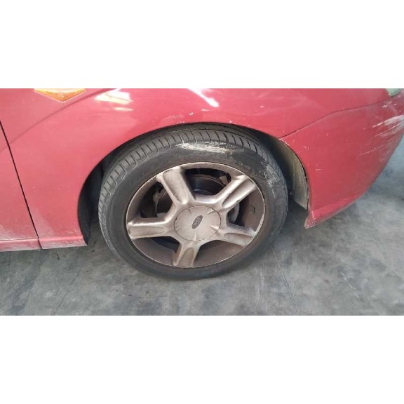 ford focus berlina (cak) del año 2002