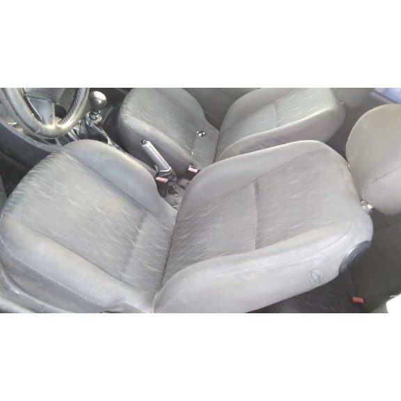 ford focus berlina (cak) del año 2002