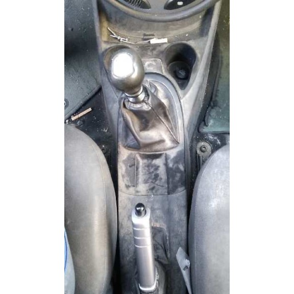 ford focus berlina (cak) del año 2002