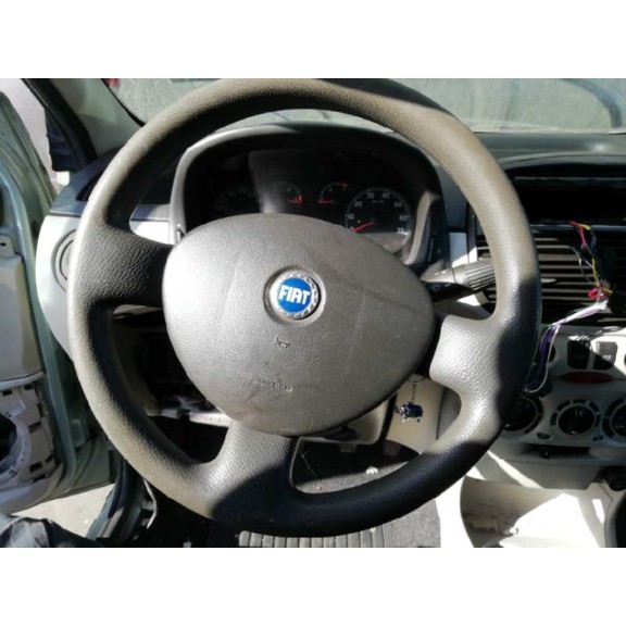 fiat punto berlina (188) del año 2004