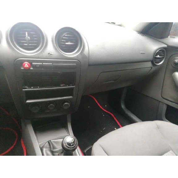 seat ibiza (6l1) del año 2006