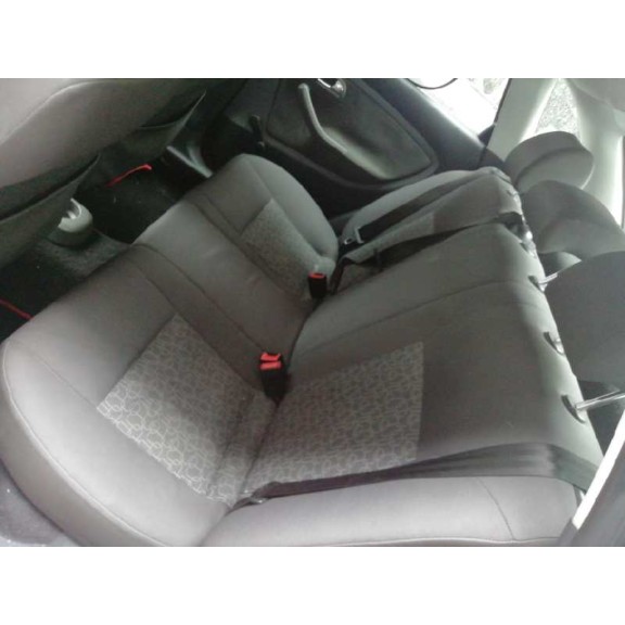 seat ibiza (6l1) del año 2006