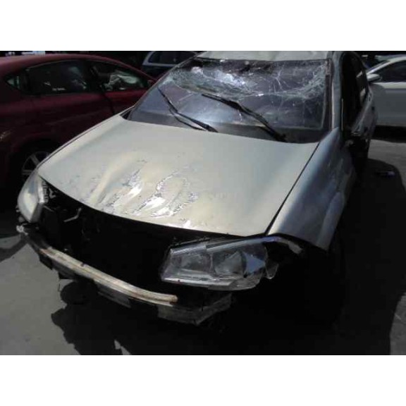 renault megane ii classic berlina del año 2004