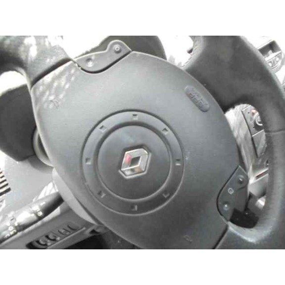 renault megane ii classic berlina del año 2004