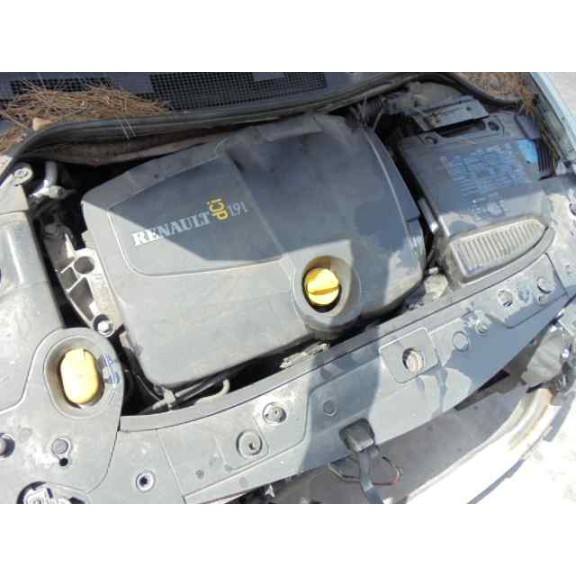 renault megane ii classic berlina del año 2004