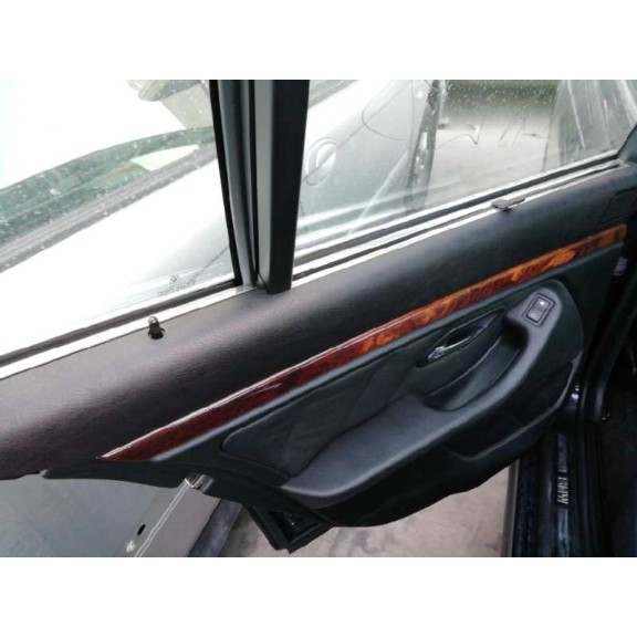 bmw serie 5 berlina (e39) del año 2004