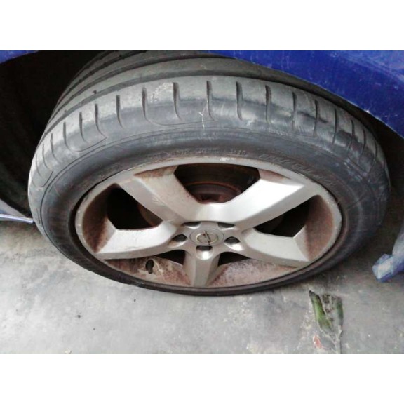 opel astra gtc del año 2005