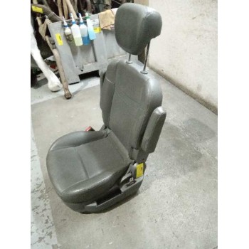 Recambio de asiento trasero izquierdo para ssangyong rodius 2.7 turbodiesel cat referencia OEM IAM  CUERO 