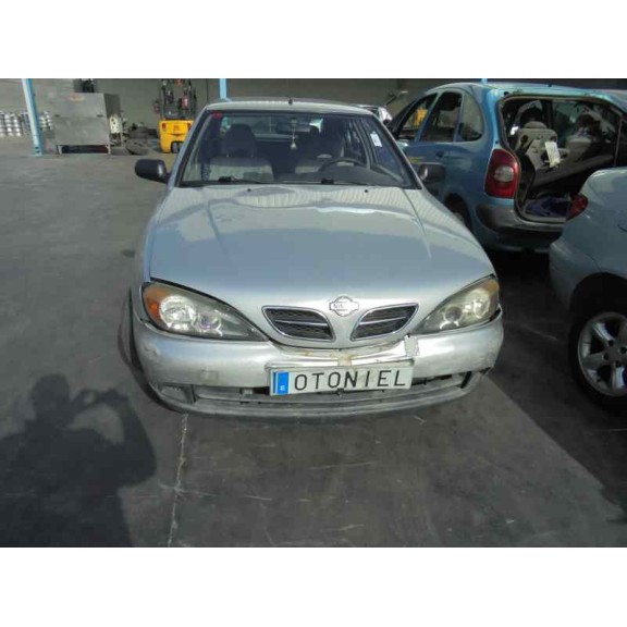 nissan primera berlina (p11) del año 2000