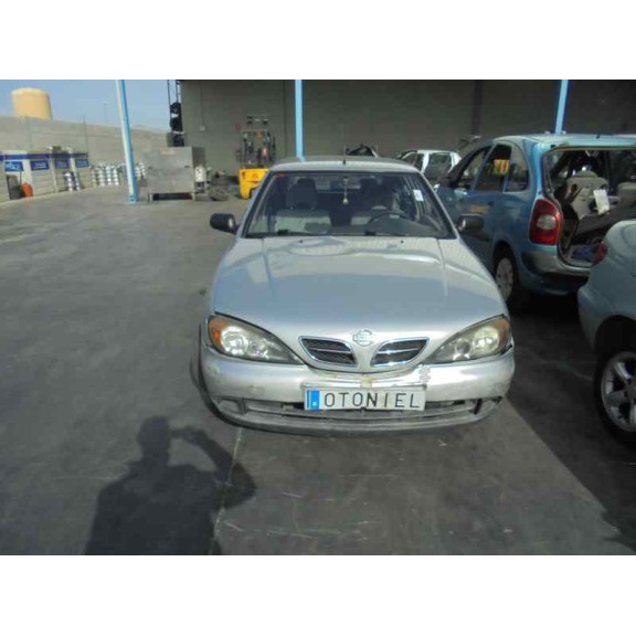 nissan primera berlina (p11) del año 2000