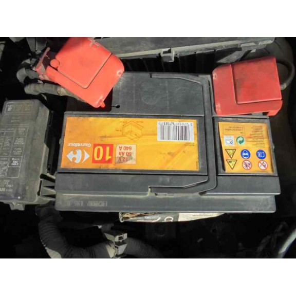 nissan primera berlina (p11) del año 2000