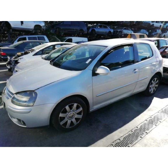 volkswagen golf v berlina (1k1) del año 2004