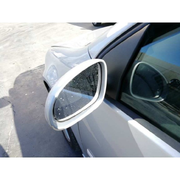 volkswagen golf v berlina (1k1) del año 2004