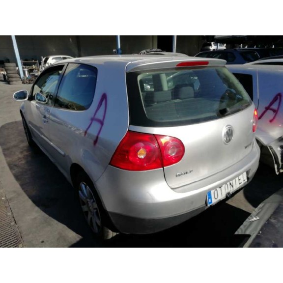 volkswagen golf v berlina (1k1) del año 2004