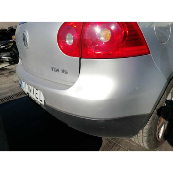 volkswagen golf v berlina (1k1) del año 2004