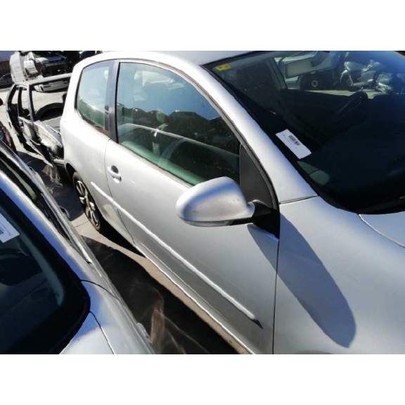 volkswagen golf v berlina (1k1) del año 2004