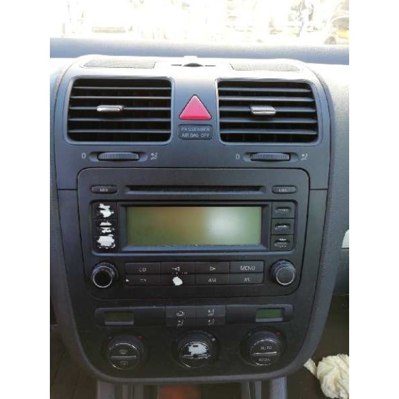 volkswagen golf v berlina (1k1) del año 2004