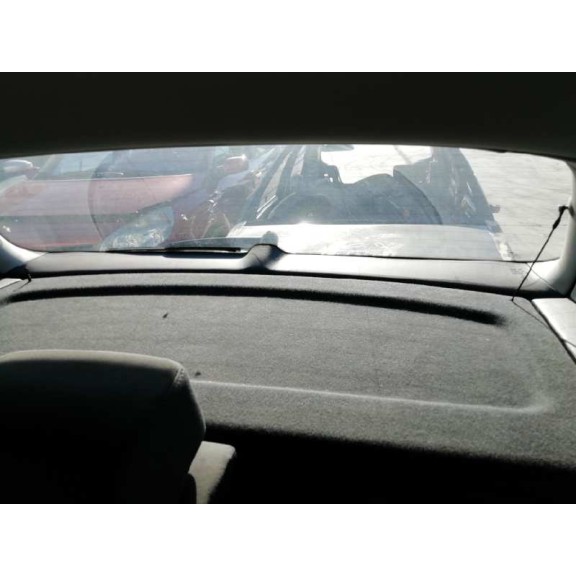 volkswagen golf v berlina (1k1) del año 2004