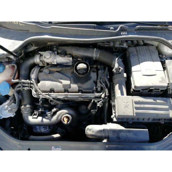 volkswagen golf v berlina (1k1) del año 2004