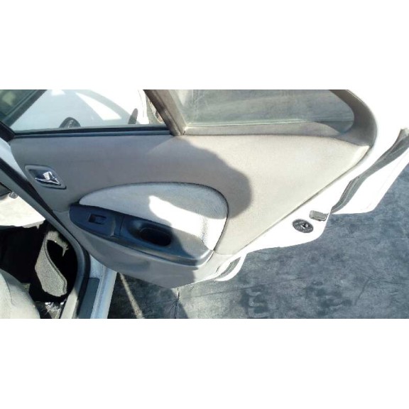 nissan almera (n16/e) del año 2000