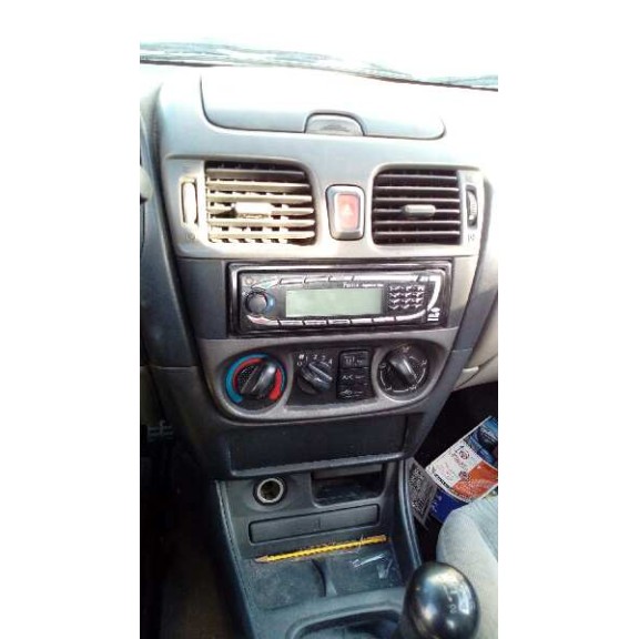 nissan almera (n16/e) del año 2000