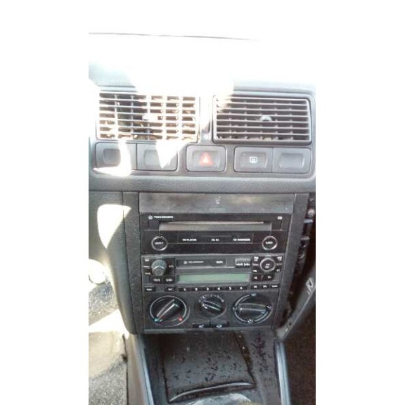 volkswagen golf iv berlina (1j1) del año 1997