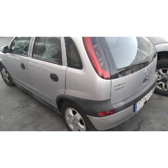 opel corsa c del año 2003