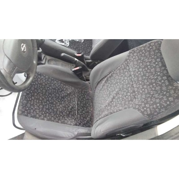 opel corsa c del año 2003