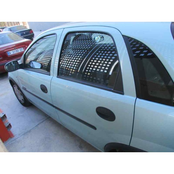 opel corsa c del año 2001
