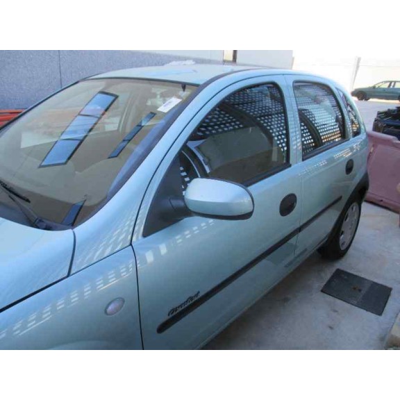 opel corsa c del año 2001