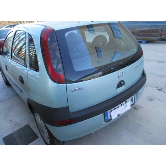 opel corsa c del año 2001