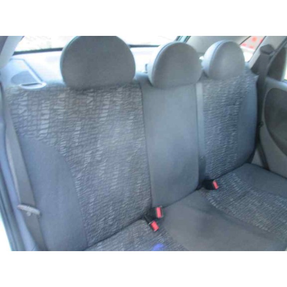 opel corsa c del año 2001