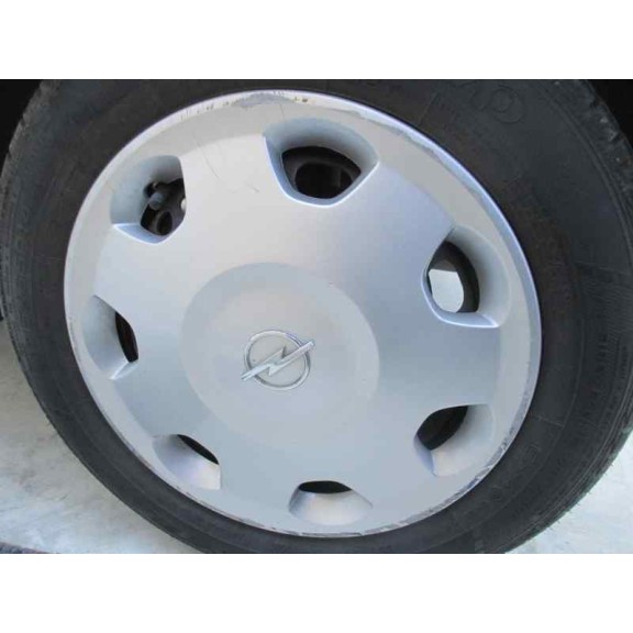 opel corsa c del año 2001