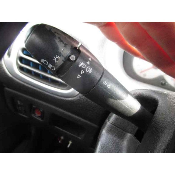 peugeot 206 berlina del año 2003