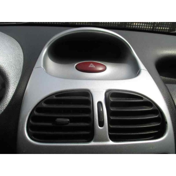 peugeot 206 berlina del año 2003